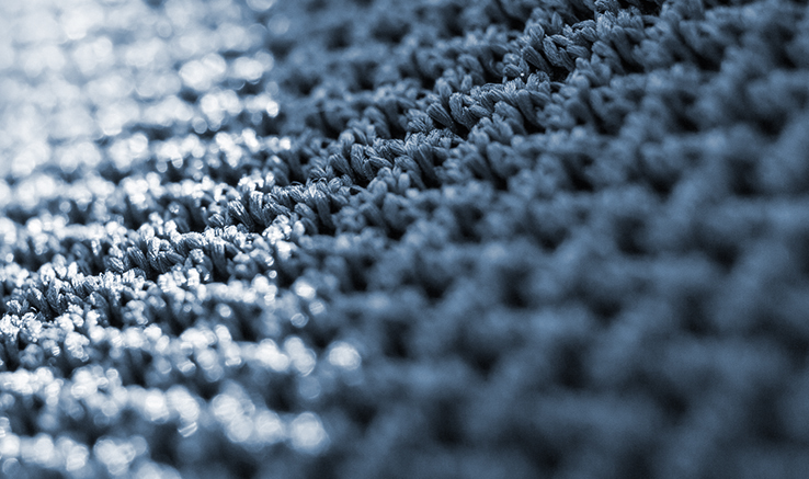 Microscopic detail of the fabric fibers.（布纤维微观细节。）（900）（剪切后）（小图使用版）（Ctrl+U 210 25 0）.jpg